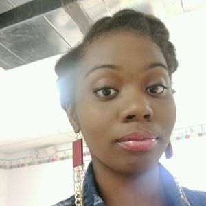 Meet your Posher, Shanea